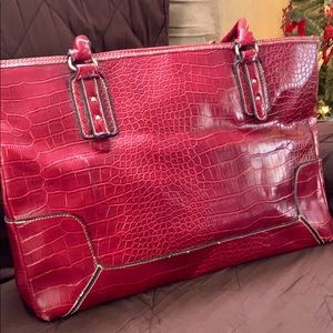 Red laptop purse